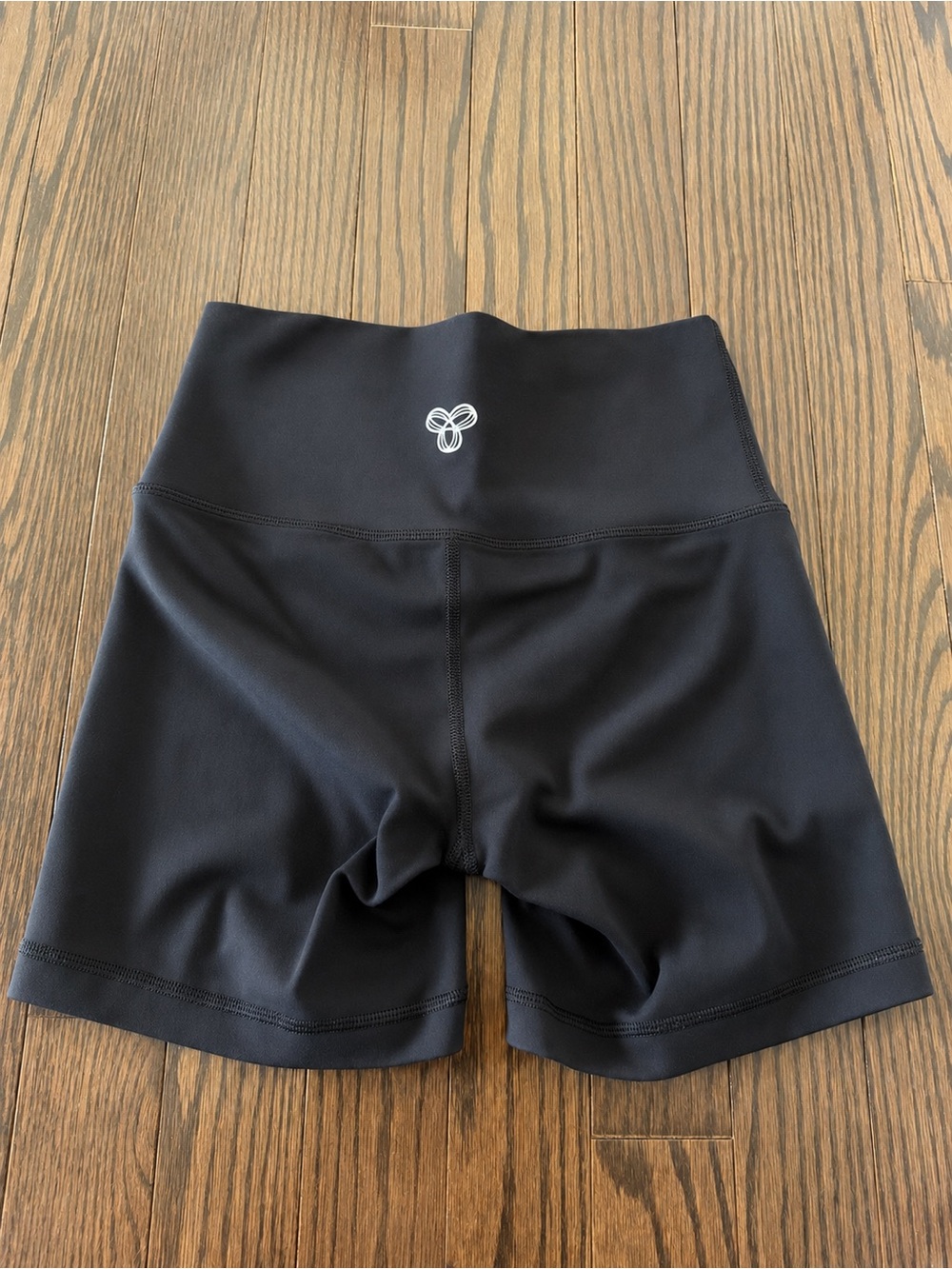 Aritzia TNA biker shorts